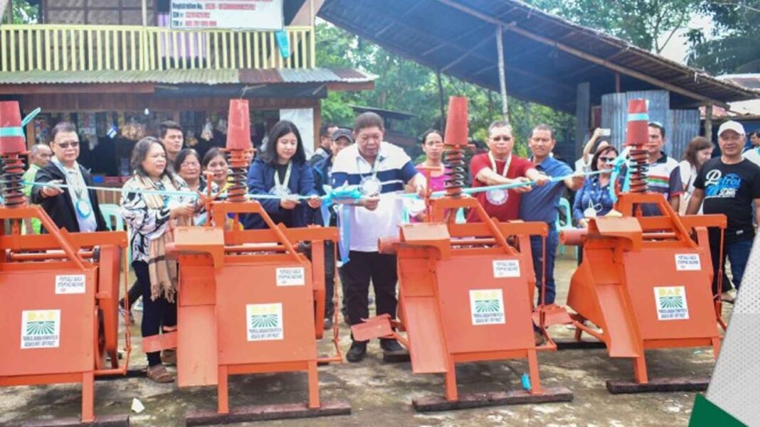 Agusan Del Norte Town DAR Beneficiaries Get Abaca Stripping Machines ...
