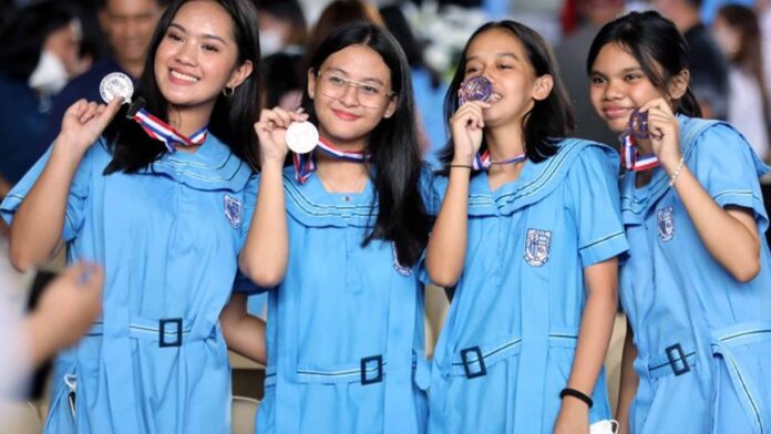 20230625-PAGEONE-Academic-Excellence-medals