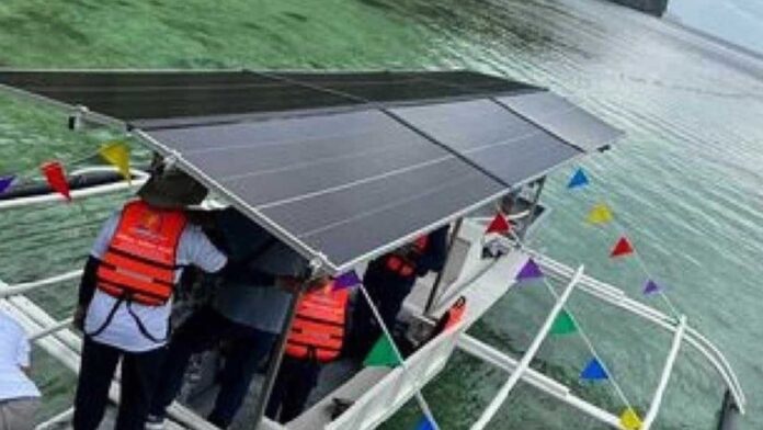 20231109-PAGEONE-Solar-powered-boat